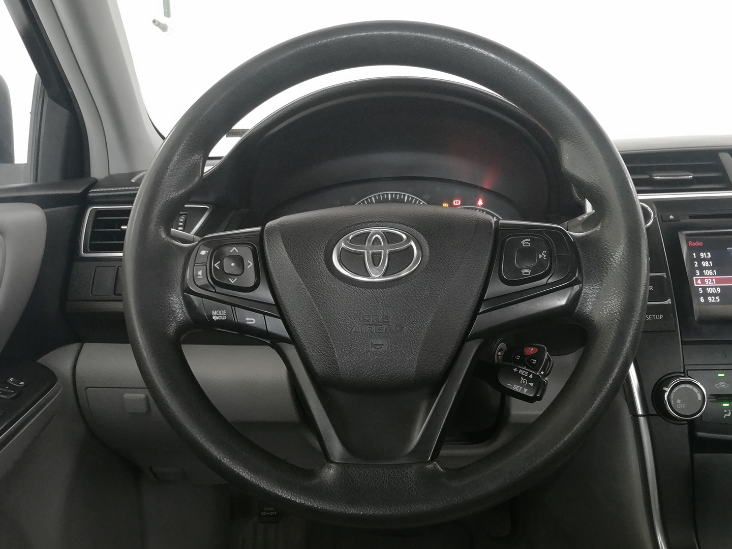 12Toyota-Camry-LE-2015-Rojo-5655