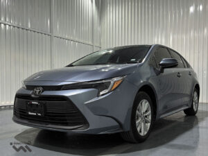 Toyota-Corolla-XLE-2024-gris-7230