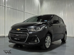 Chevrolet-Spark-C-2016-negro-3331