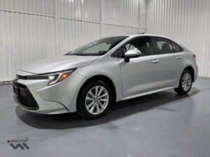 Toyota-Corolla-XLE-2024-Plata-6967