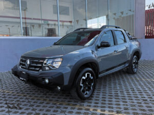 Renault-Oroch-Outsider-2024-Gris-4037