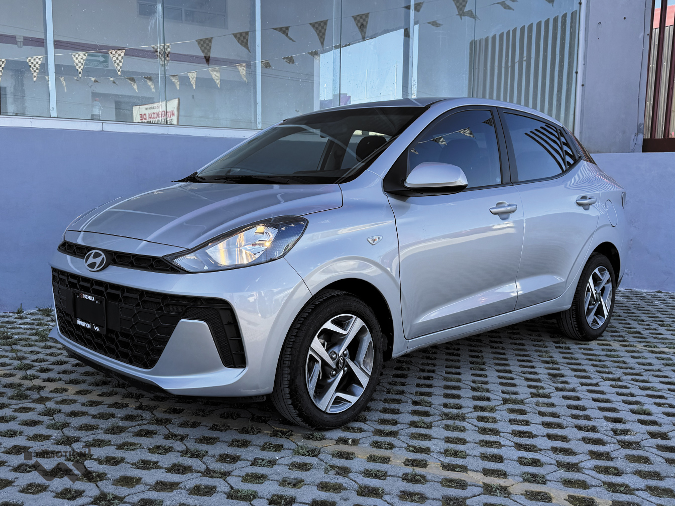 Hyundai-Grand-I10-GL-MID-2025-Plata-4939