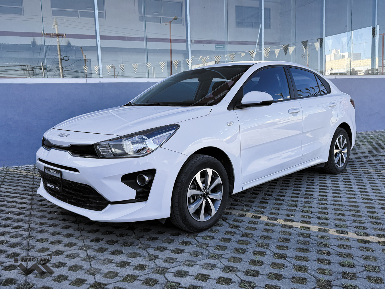 KIA-Rio-LX-SD-2022-Blanco-4906