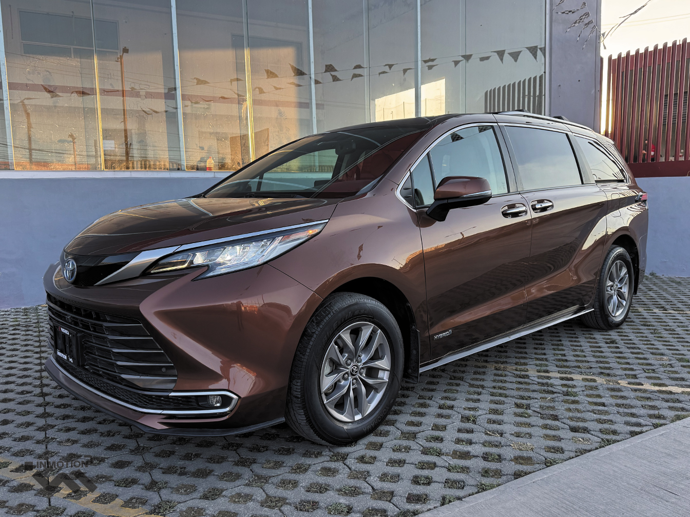 Toyota-Sienna-FWD-Limited-HEV-2021-Cafe-8622