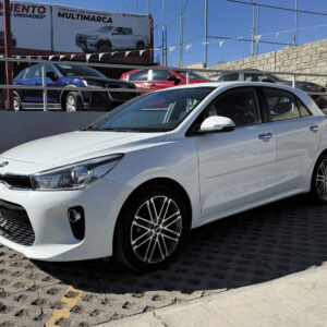 KIA-Rio-EX-Pack-HB-2020-Blanco-9605