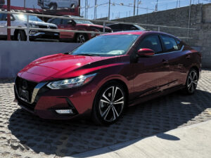 Nissan-Sentra-SR-2023-Rojo-7316