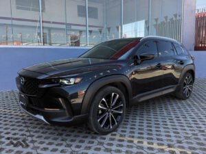 Mazda-CX-50-Signature-AWD-2024-Negro-7334