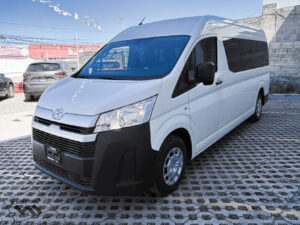 Toyota-Hiace-Ventanas-Super-Largas-2022-Blanco-5395