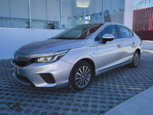 Honda-City-Uniq-2022-Plata-0977