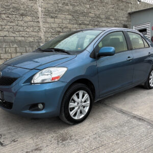 Toyota-Yaris-Premium-SD-2016-Azul-2922
