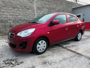 Dodge-Attitude-SE-2023-Rojo-8380