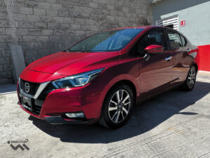 Nissan Versa Advance 2020