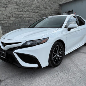 Toyota Camry SE 2024