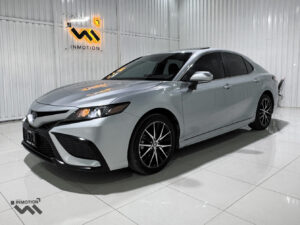 Toyota Camry SE HEV 2024