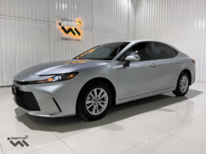 Toyota Camry LE HEV 2025