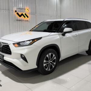 Toyota Highlander XLE 2021
