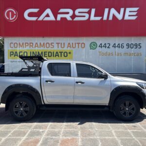 TOYOTA HILUX SR 2023