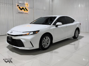 Toyota Camry LE HEV 2025